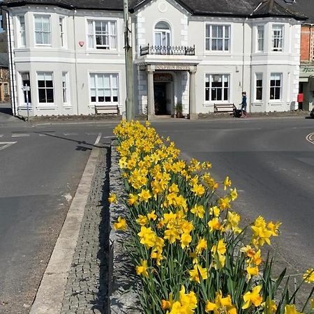 Dolphin Hotel Bovey Tracey Exterior foto