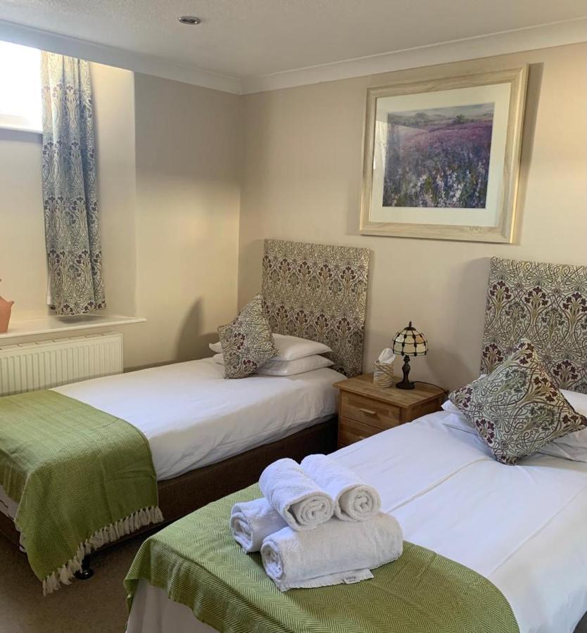 Dolphin Hotel Bovey Tracey Exterior foto